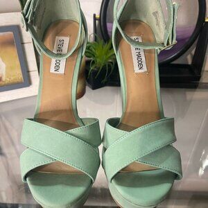 Steve Madden Green Heels with Ankle Strap and Stiletto